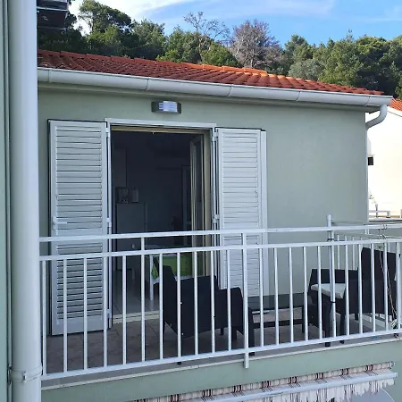 아파트먼트 프레인 흐바르