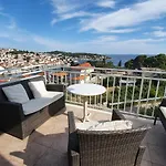 Frane * Hvar Town