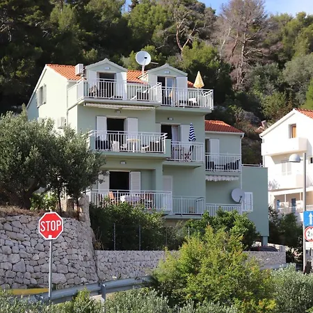 Frane Daire Hvar Town