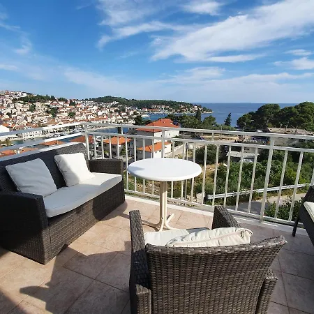 Frane * Hvar Town
