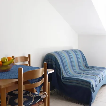 Apartment Frane