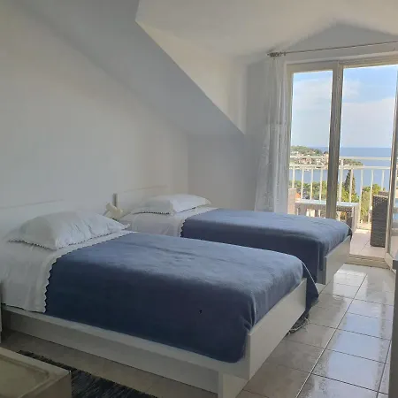 Frane Apartmán *