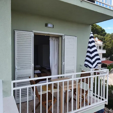 Frane Hvar Town