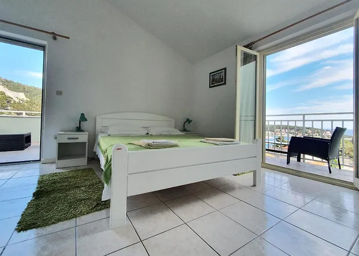 Apartment Frane Hvar Town